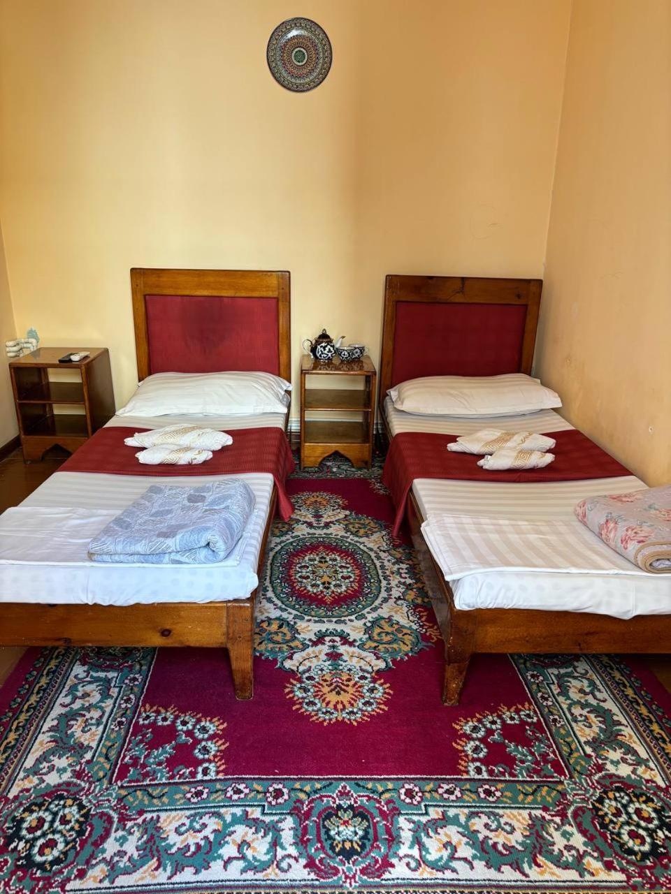 Amir-Yaxyo Hotel Bukhara Bagian luar foto